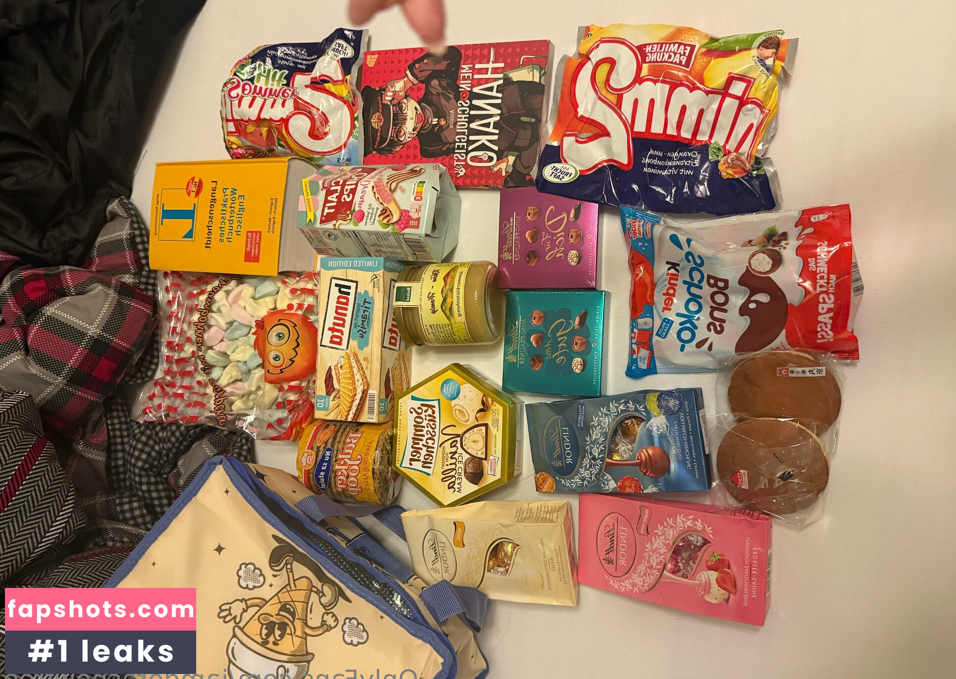 iamdorasnowfree gallery photo #13