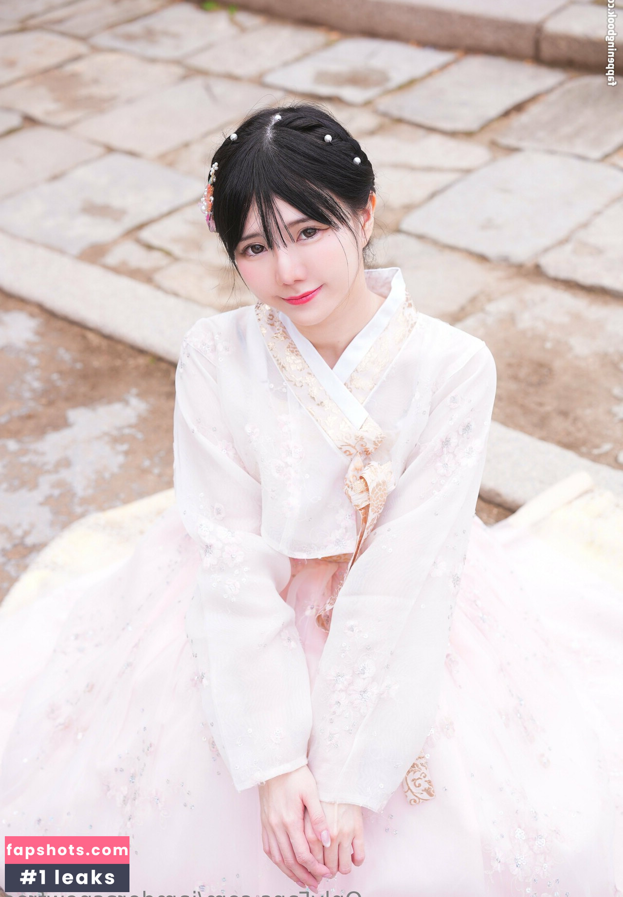 iamdorasnowfree gallery photo #27