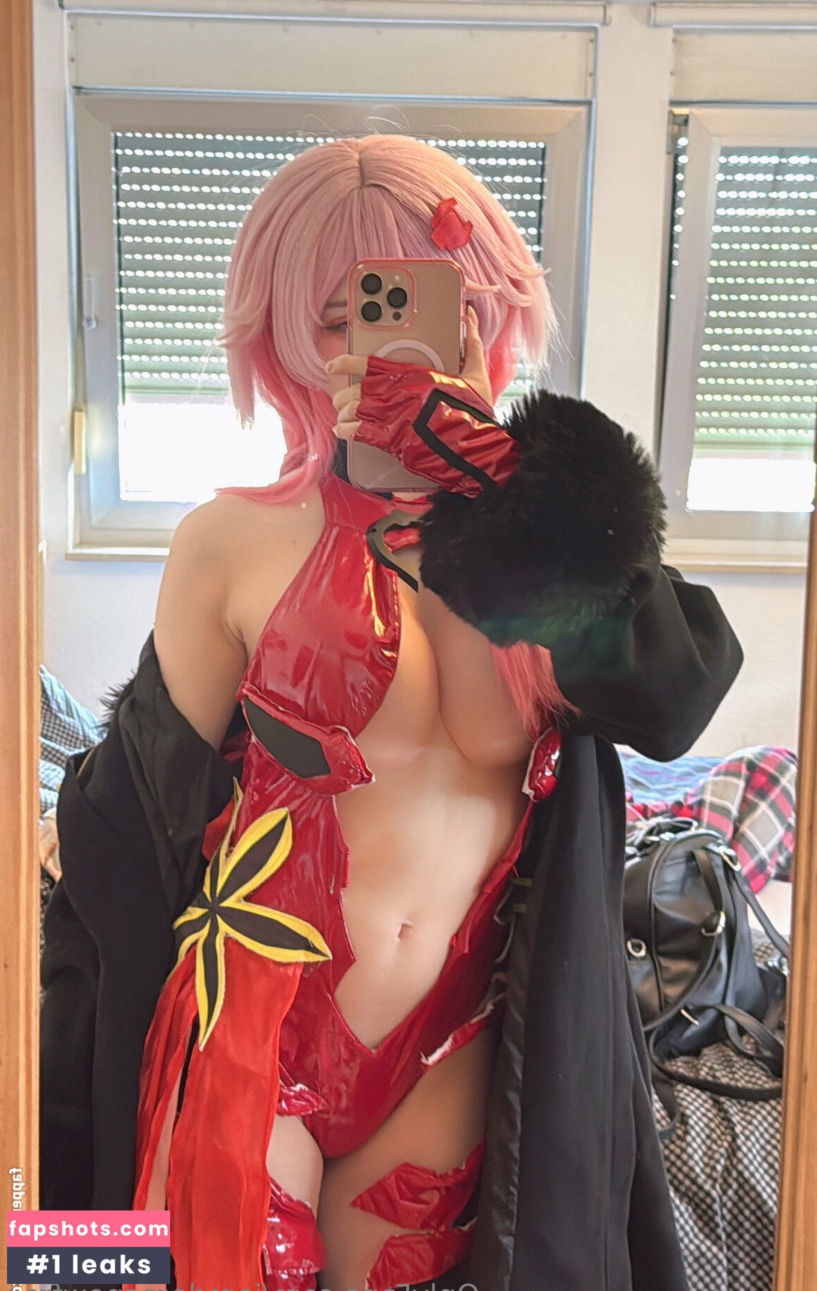 iamdorasnowfree gallery photo #8