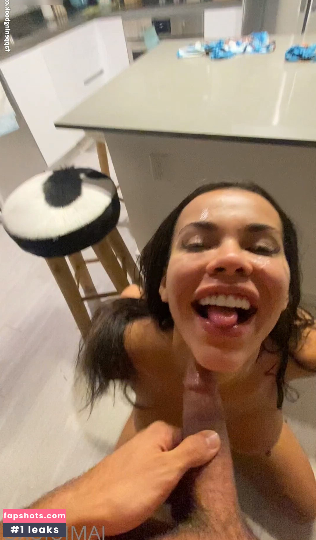 Iamjuju gallery photo #22