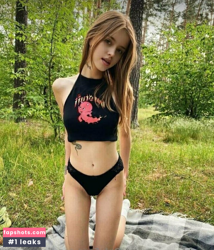 iamkrissx gallery photo #17