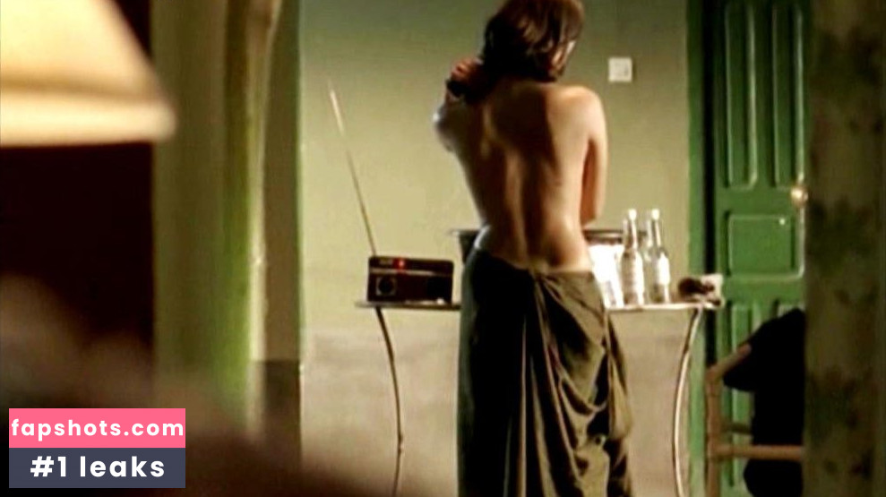 Idil Üner gallery photo #5