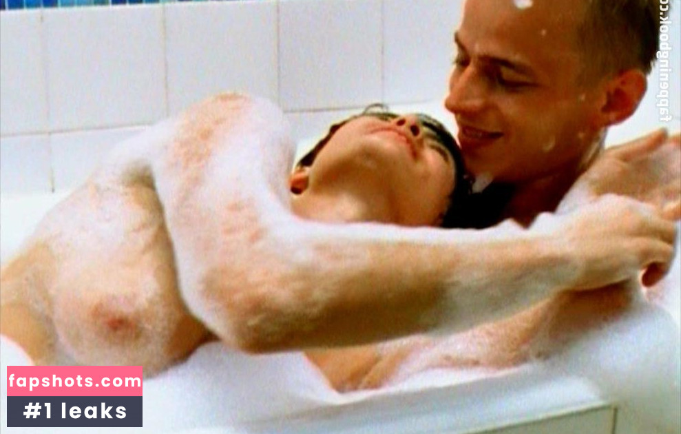 Idil Üner gallery photo #6