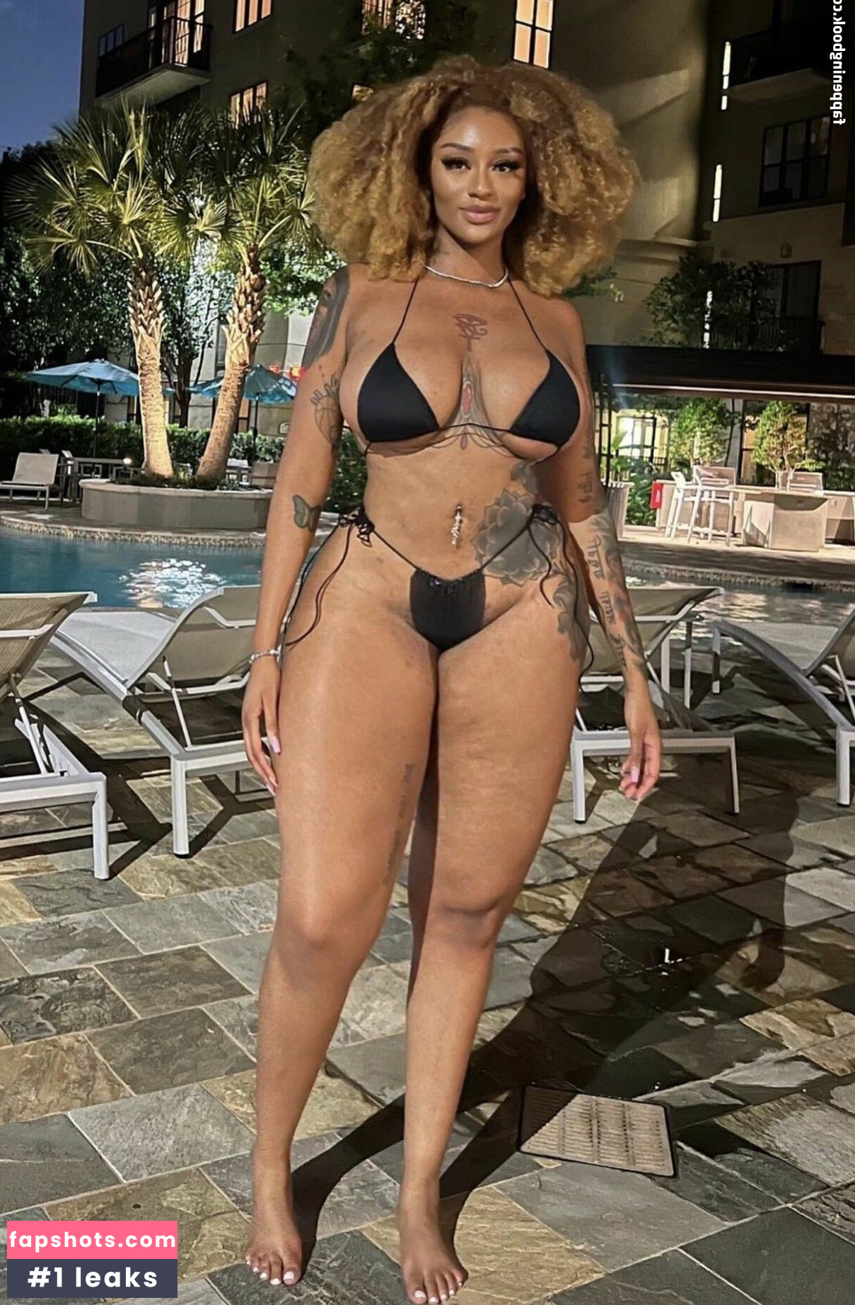 Ifeoma Sophia gallery photo #5