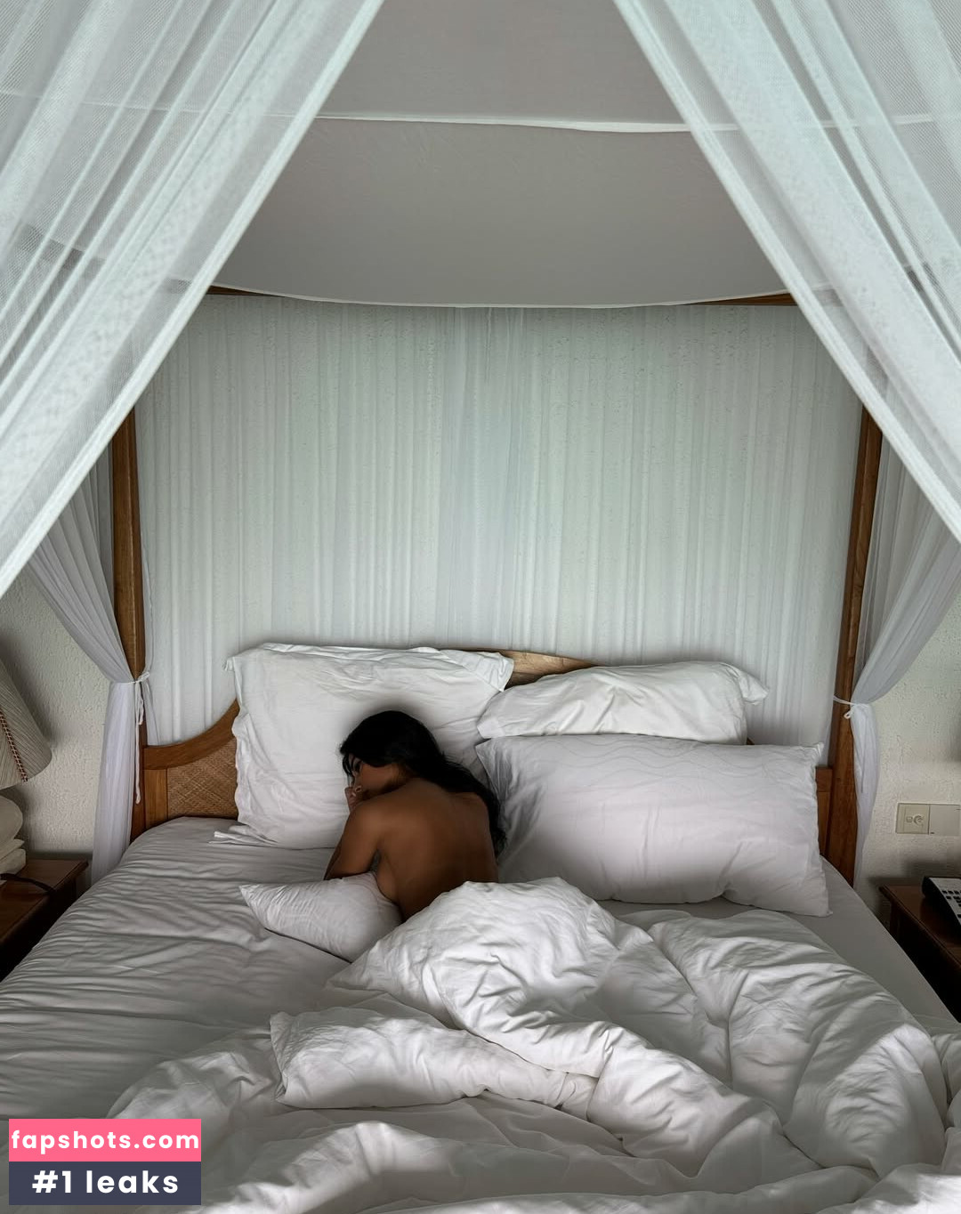 Iffat Marash gallery photo #2