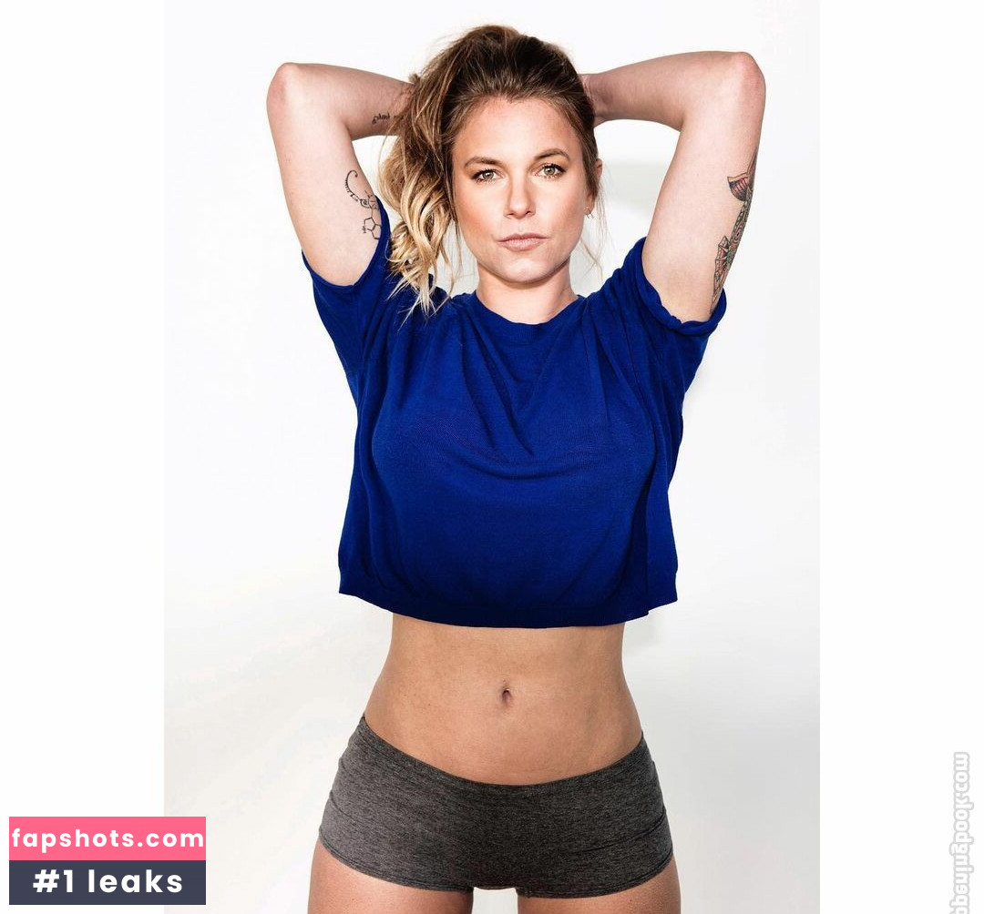 Ignacia Allamand gallery photo #13