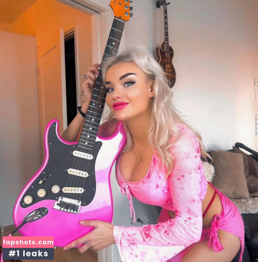 Iida Vainio gallery photo #3