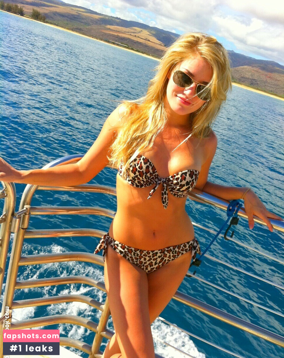 iJustine gallery photo #15