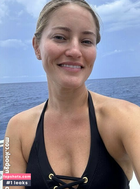 iJustine gallery photo #19