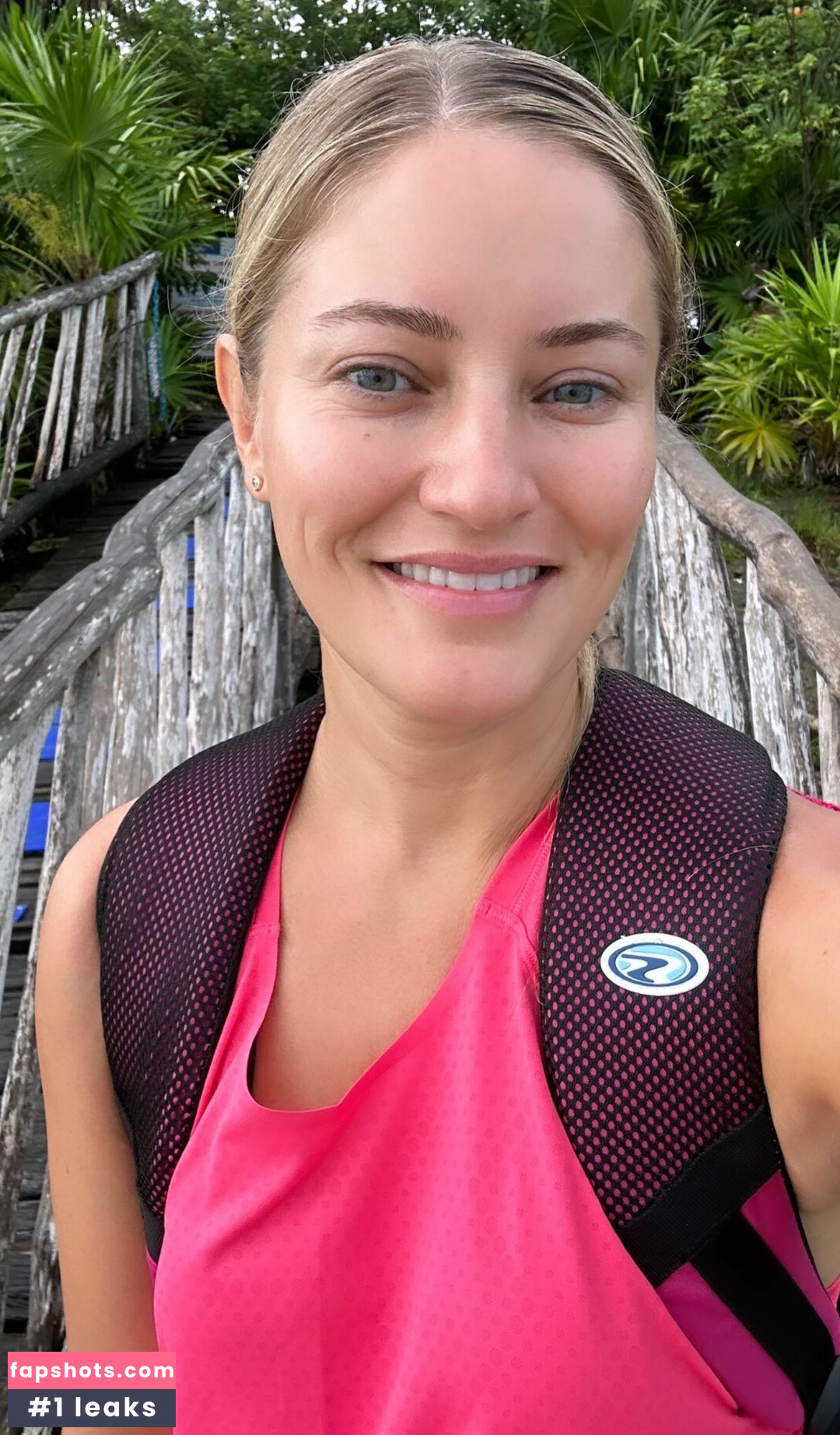 iJustine gallery photo #20