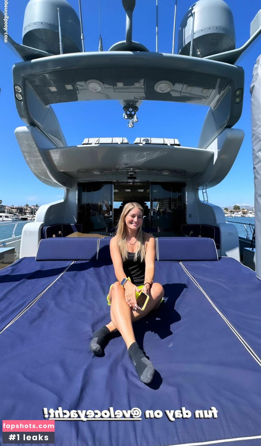iJustine gallery photo #23