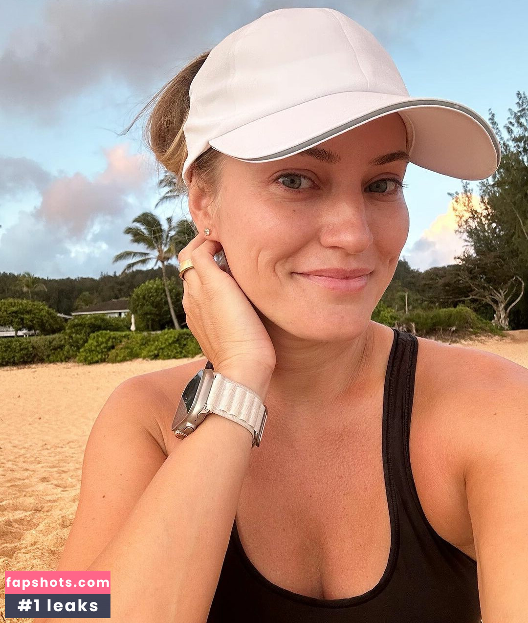 iJustine gallery photo #25