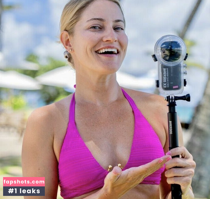 iJustine gallery photo #31