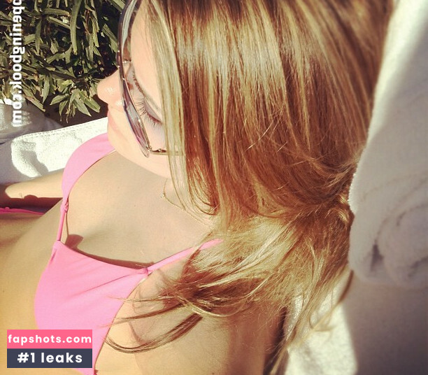 iJustine gallery photo #41