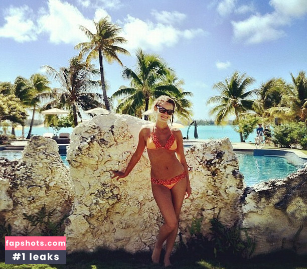 iJustine gallery photo #46