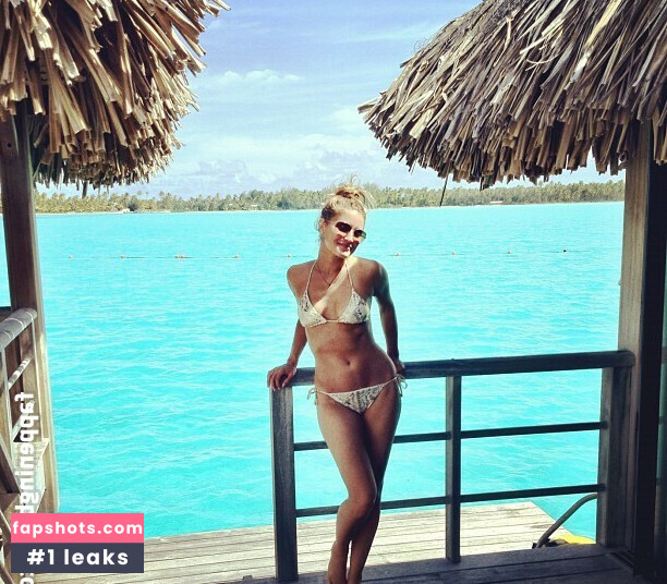 iJustine gallery photo #62