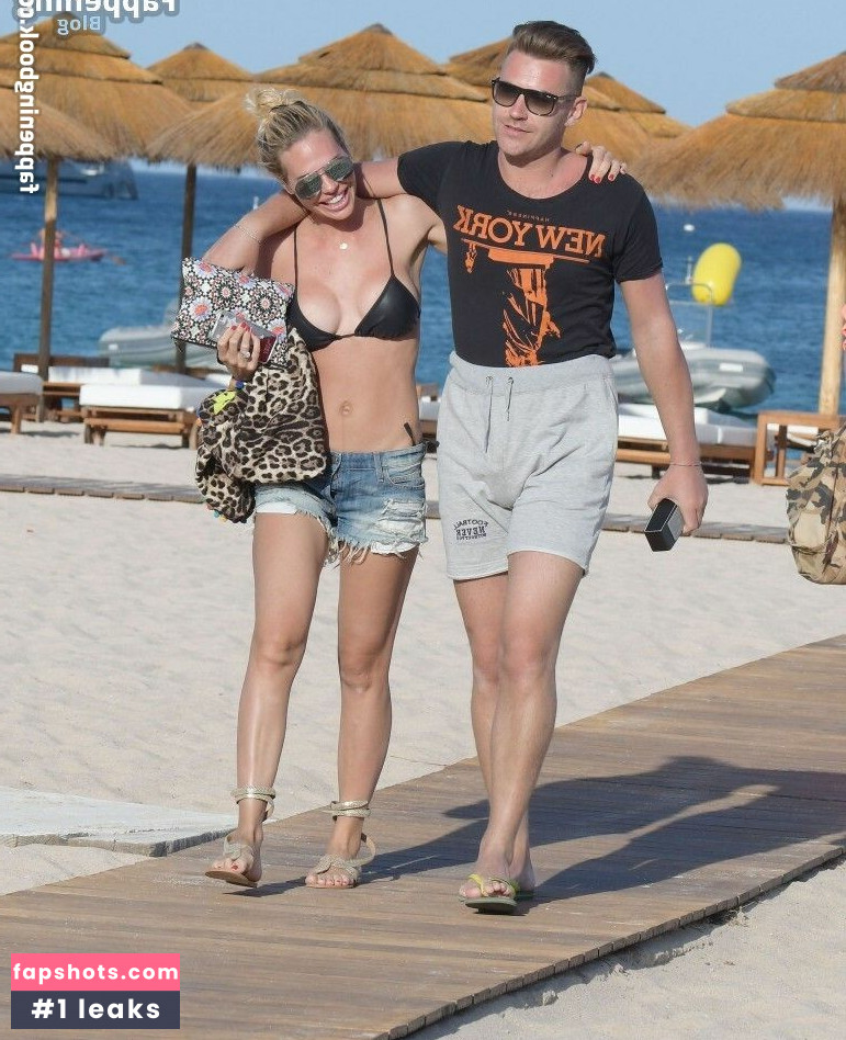 Ilary Blasi gallery photo #23