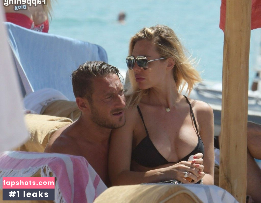 Ilary Blasi gallery photo #24