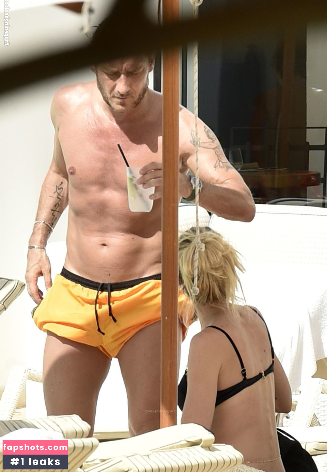 Ilary Blasi gallery photo #35