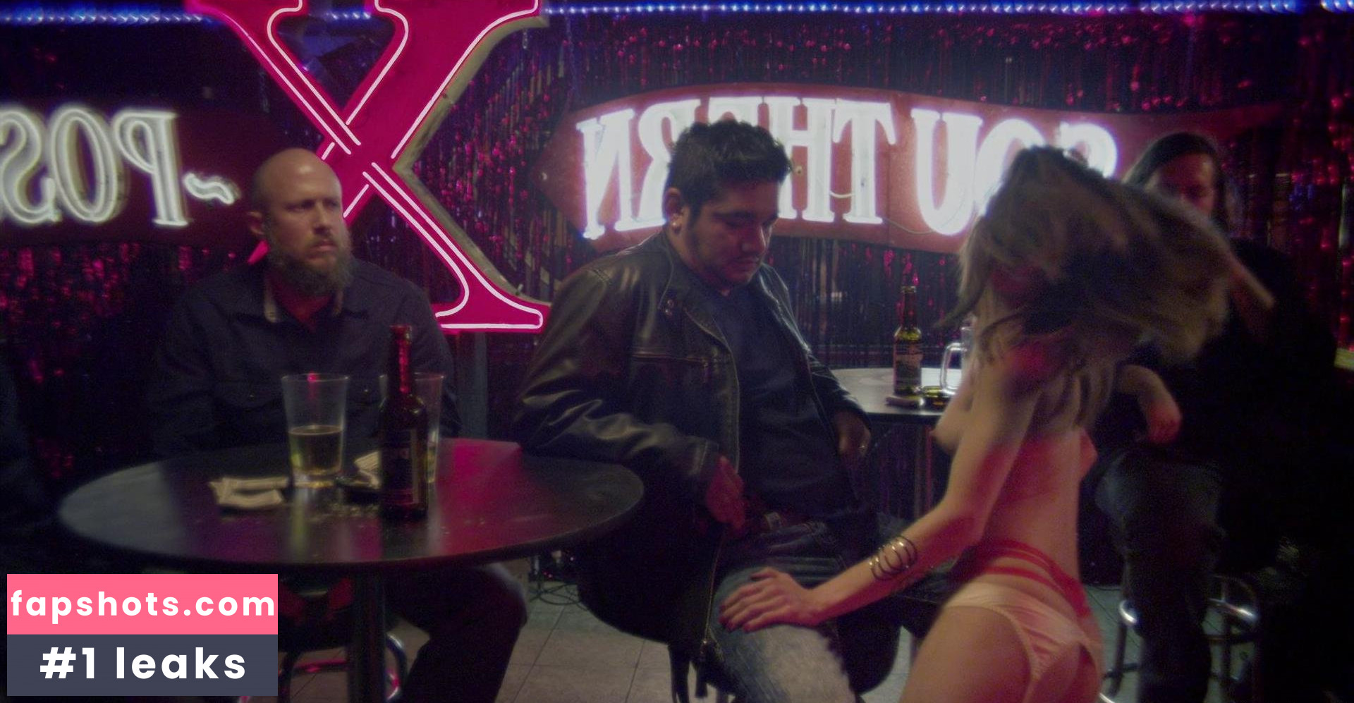 Ileana Huxley gallery photo #11