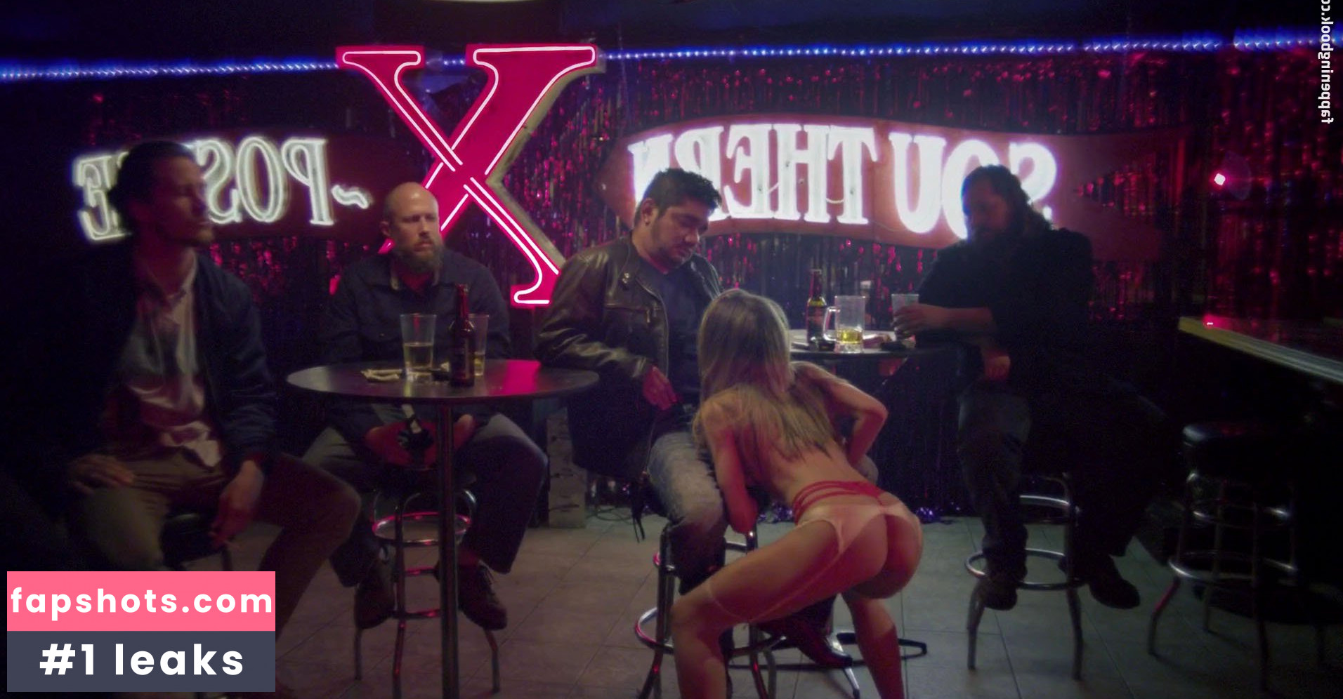 Ileana Huxley gallery photo #4