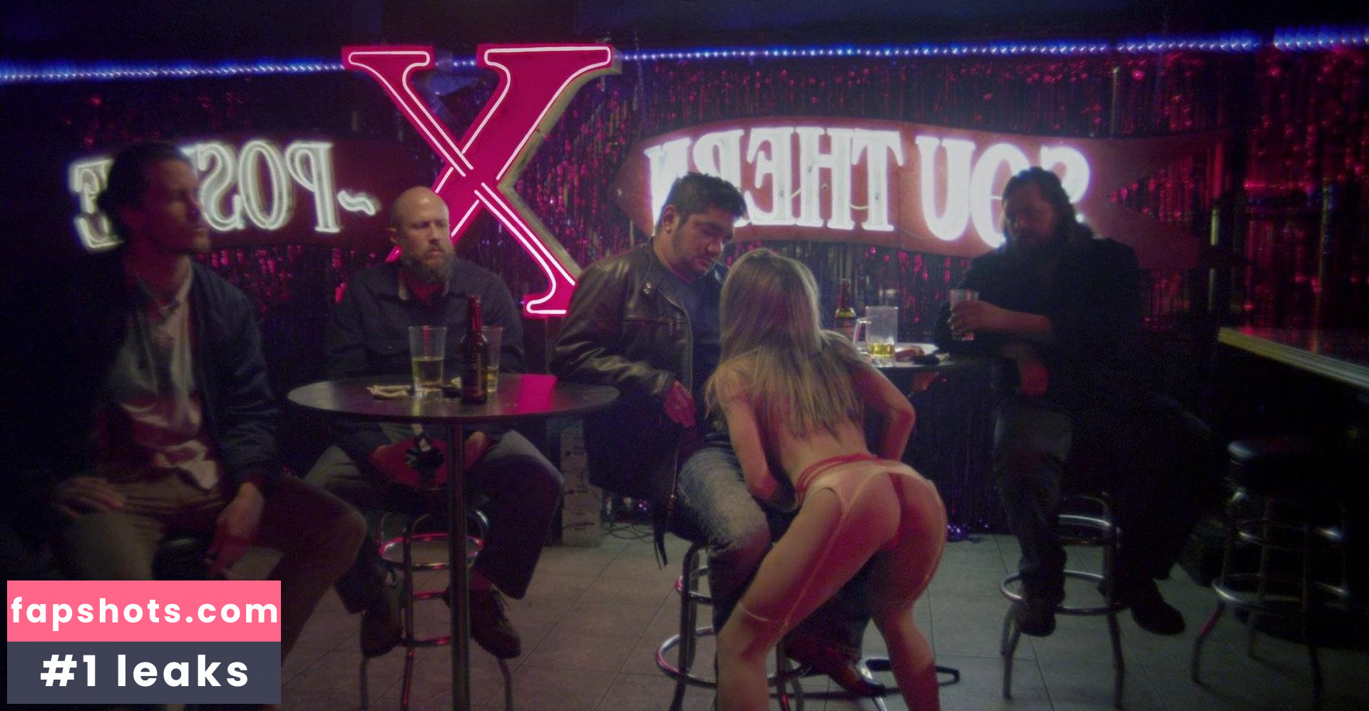 Ileana Huxley gallery photo #10