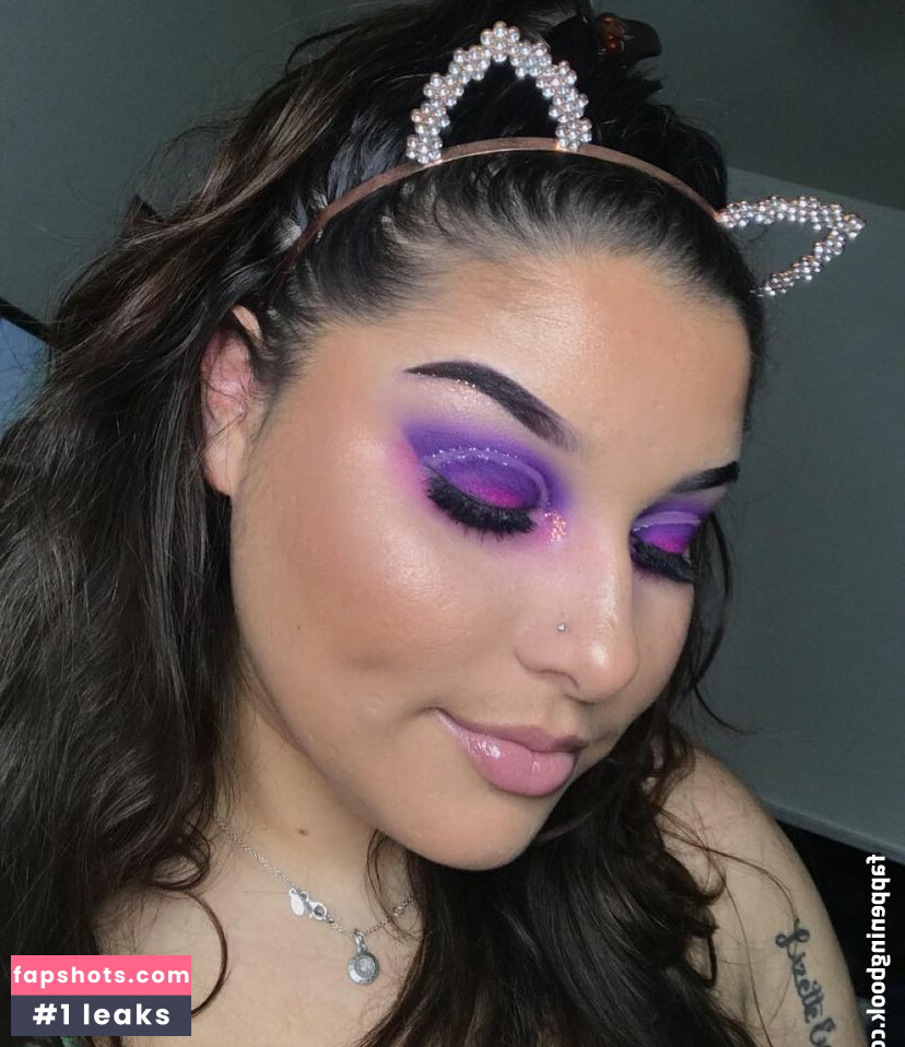 Ilianna gallery photo #11