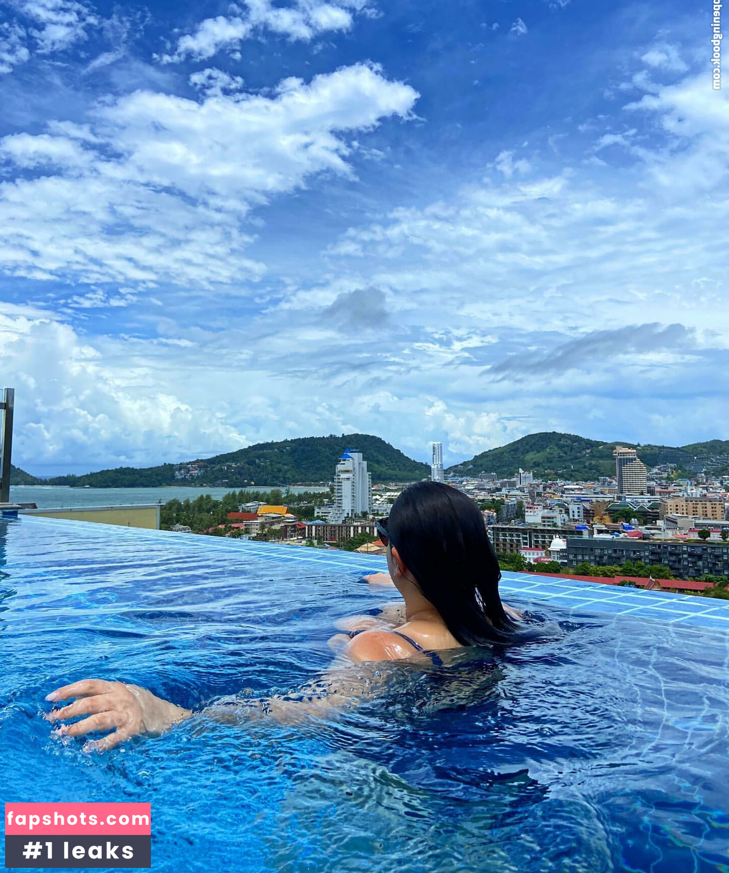 Ilianna gallery photo #10