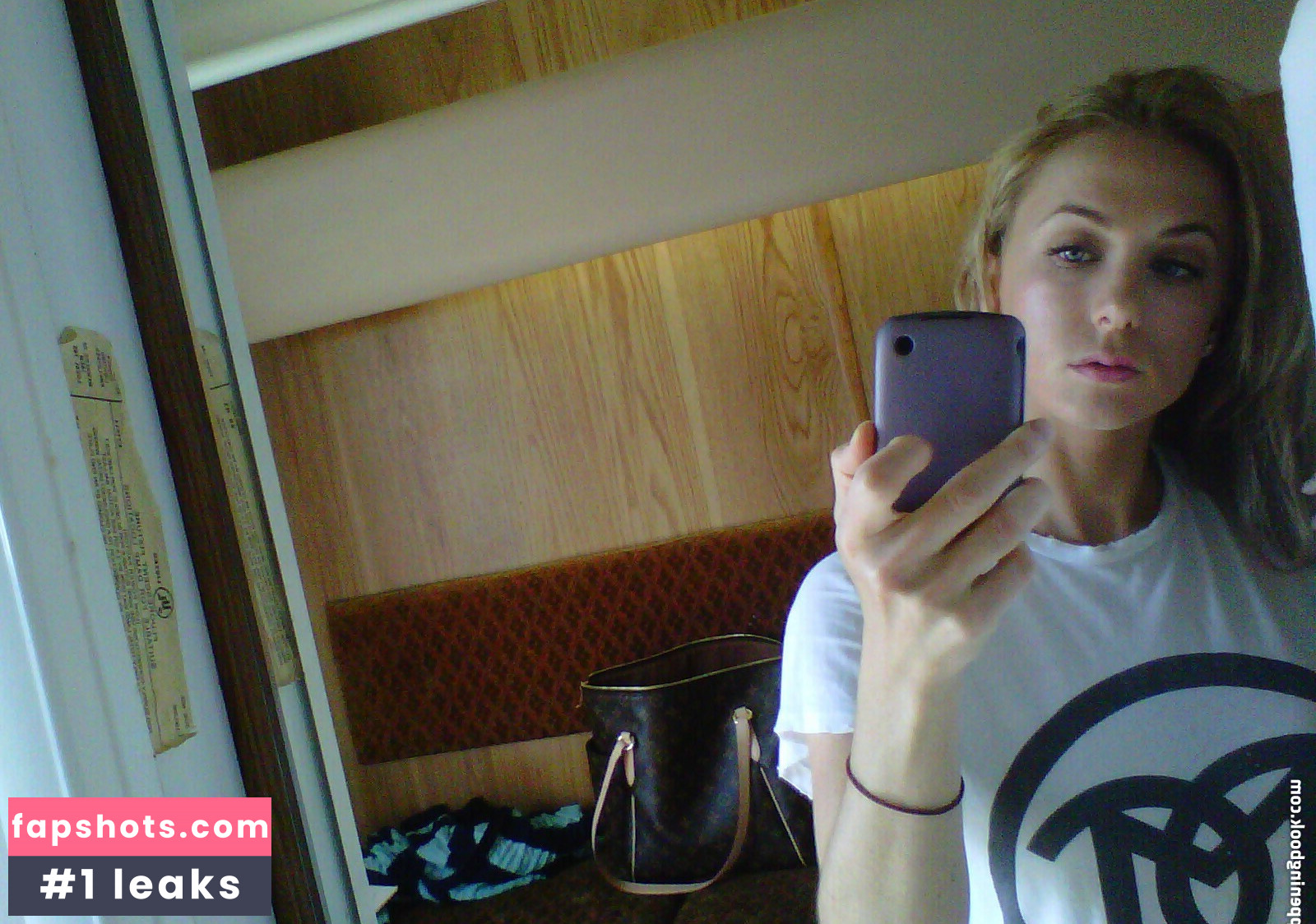 Iliza Shlesinger gallery photo #111