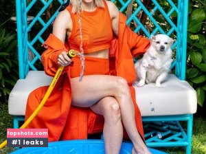 Iliza Shlesinger gallery photo #117