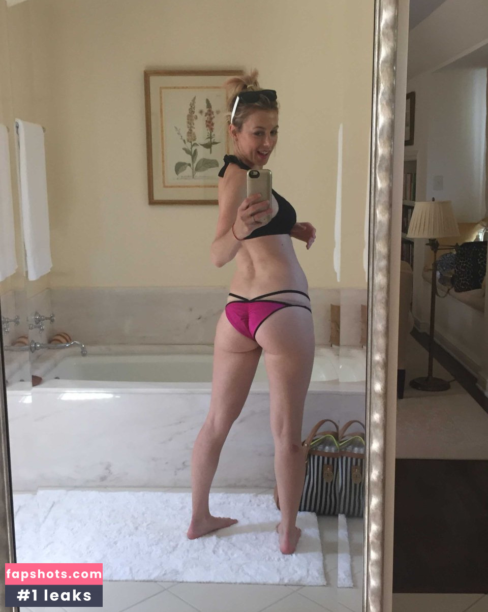 Iliza Shlesinger gallery photo #126