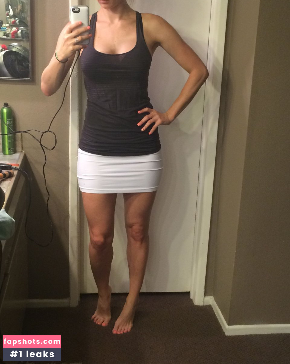 Iliza Shlesinger gallery photo #156