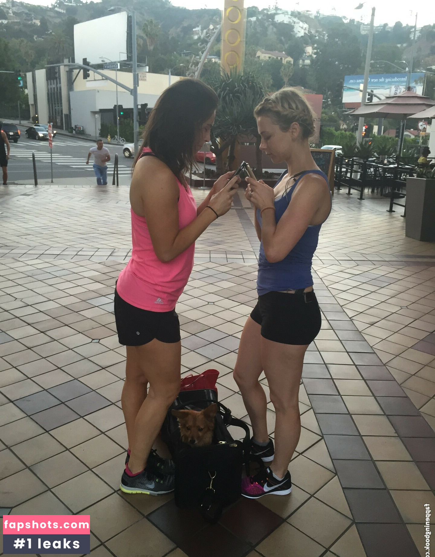 Iliza Shlesinger gallery photo #50