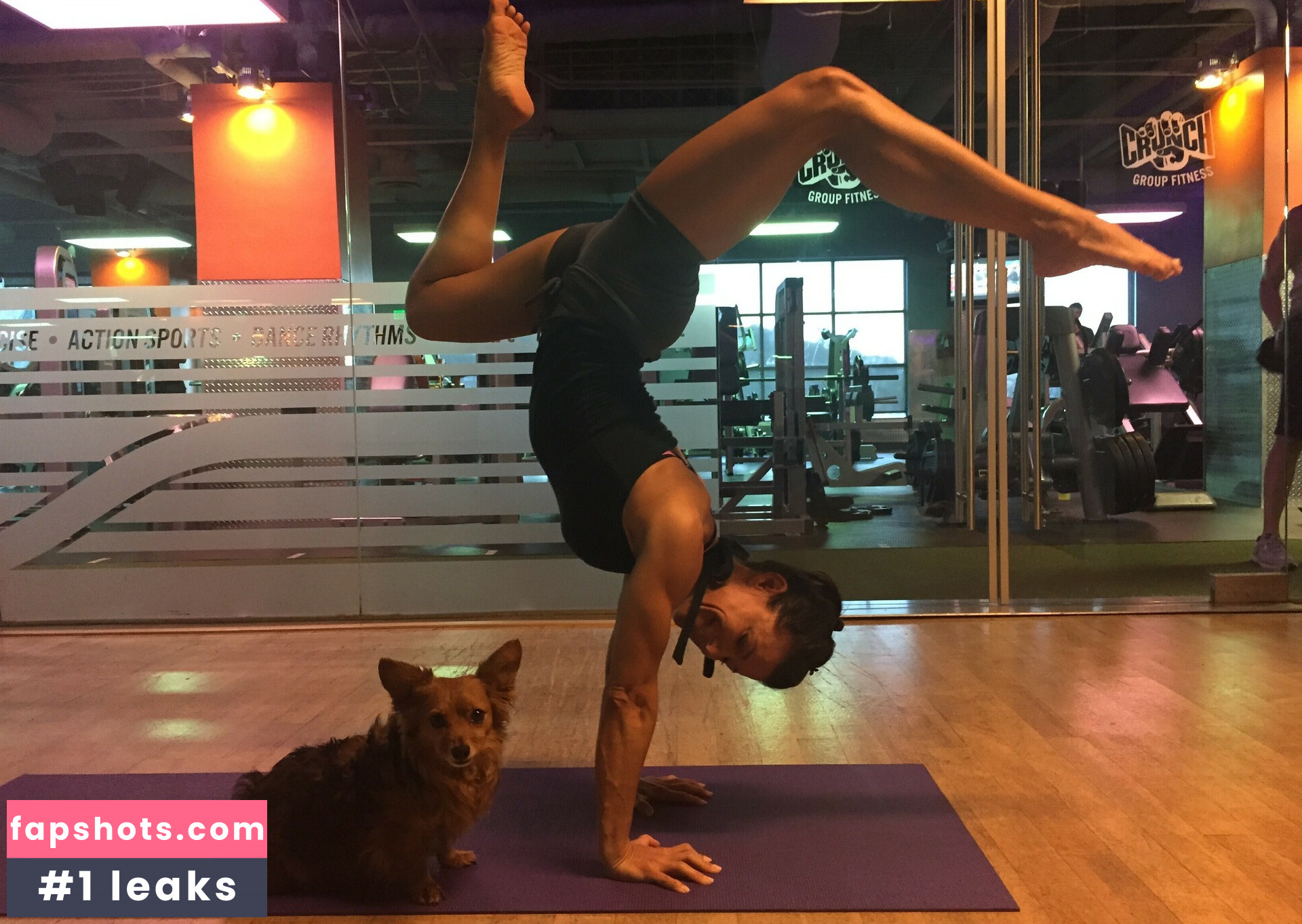 Iliza Shlesinger gallery photo #65