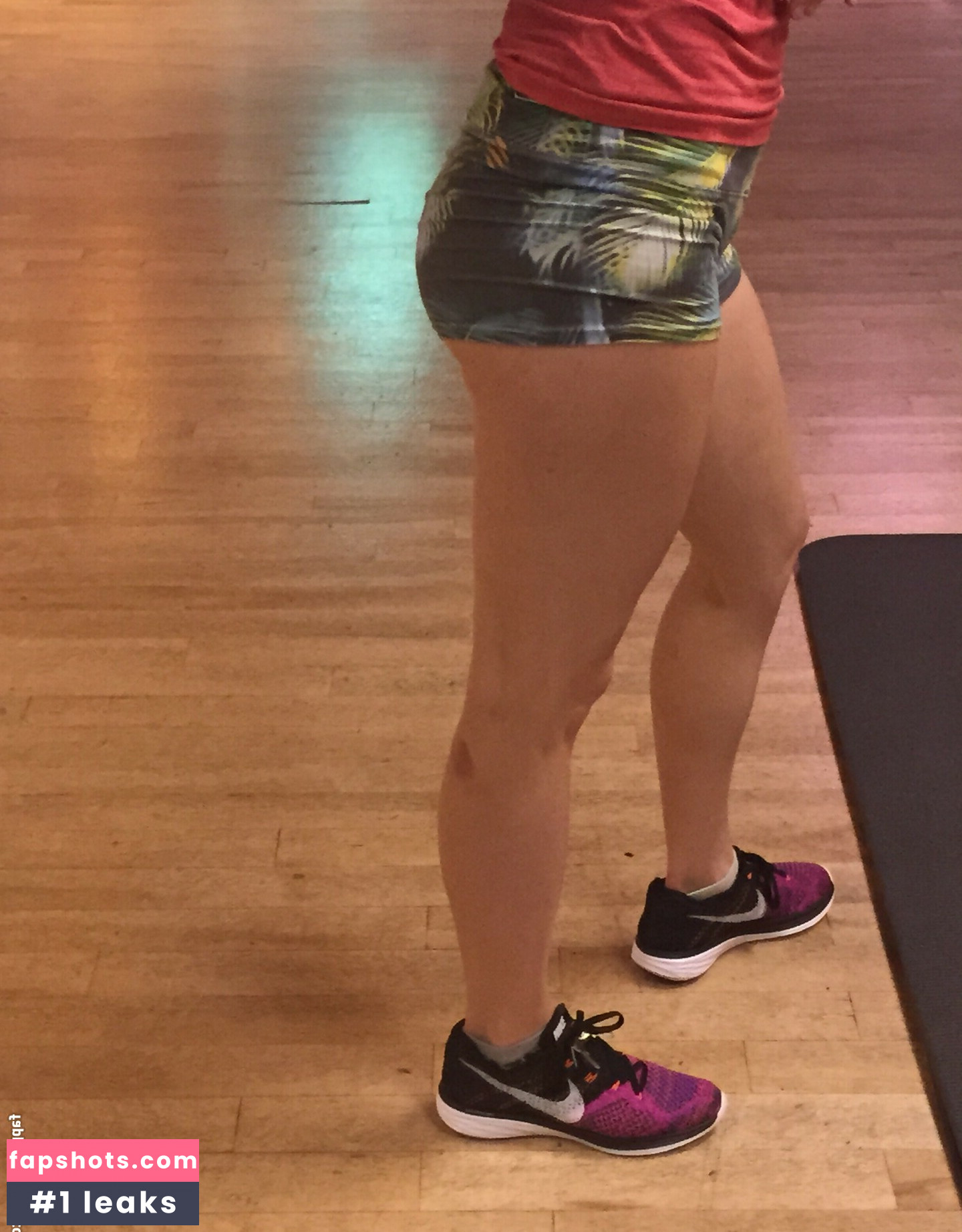 Iliza Shlesinger gallery photo #81