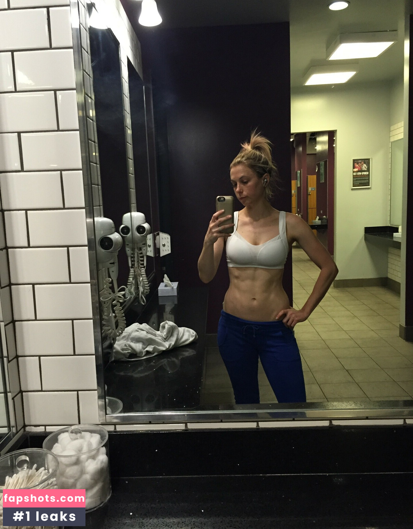 Iliza Shlesinger gallery photo #99