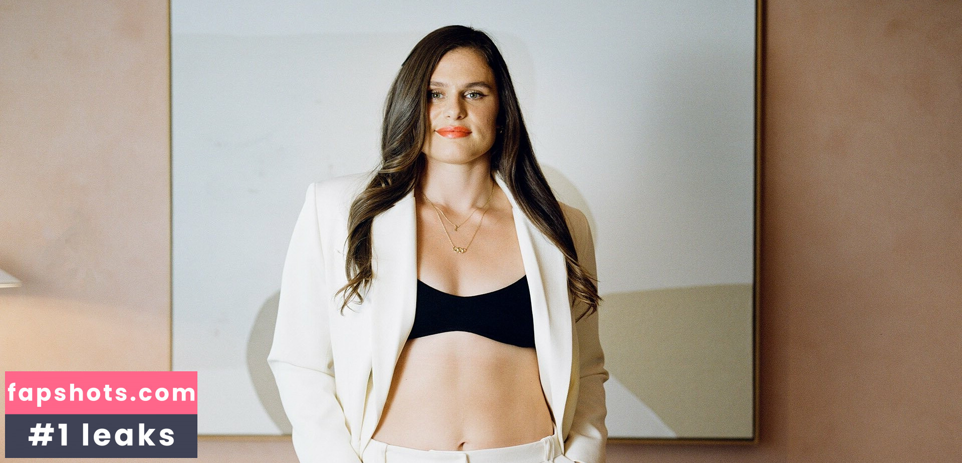 Ilona Maher gallery photo #32