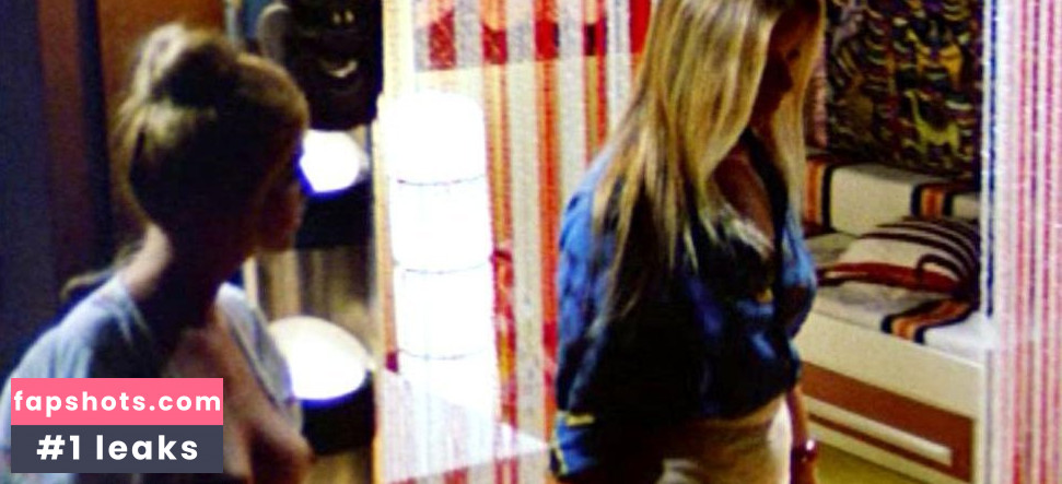 Ilona Staller gallery photo #19