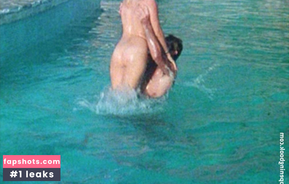 Ilona Staller gallery photo #8