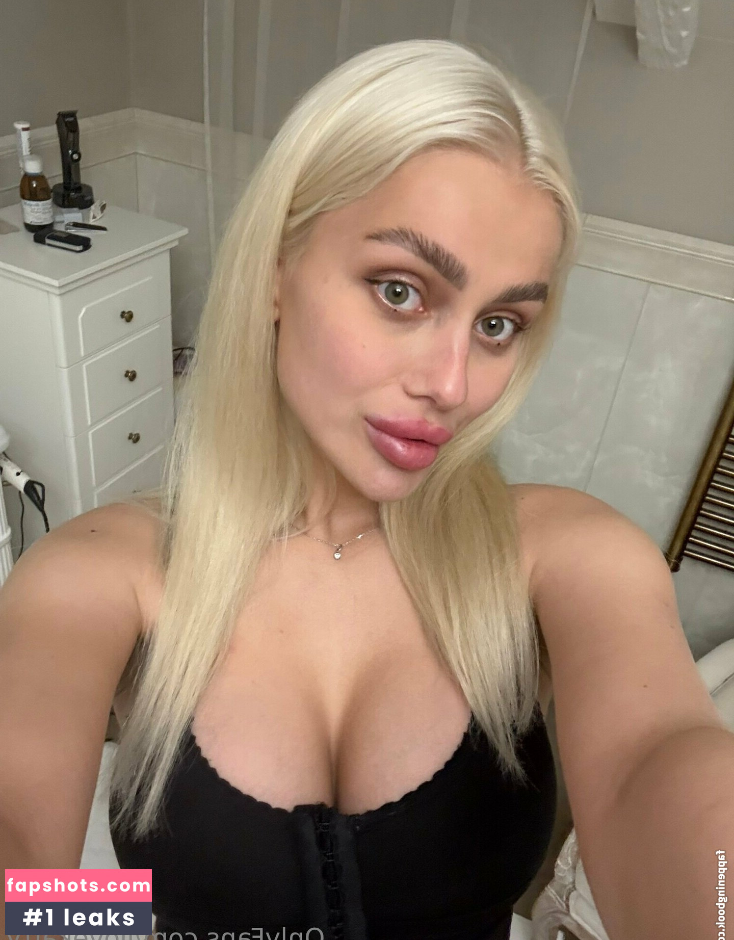 ilovekatty gallery photo #3