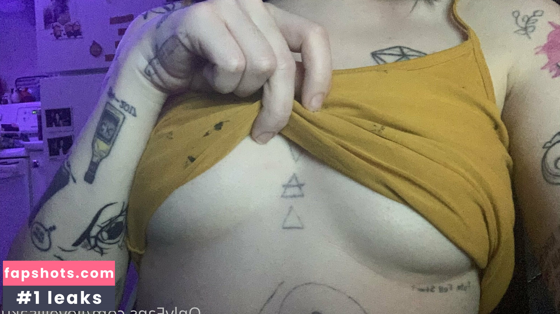 ilovelilsaku gallery photo #16