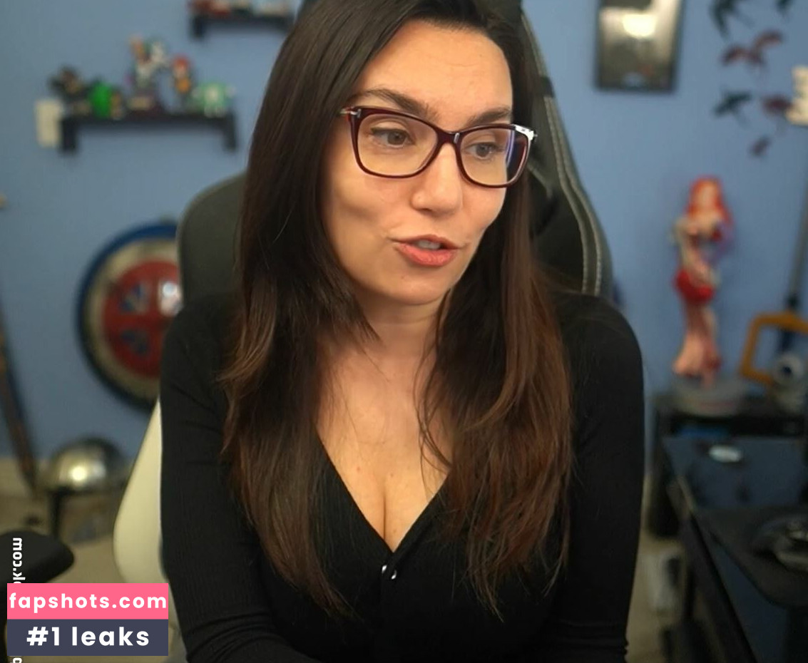 im_yo_asian_friend Nude Leaks OnlyFans Photos #6 - Fapshots