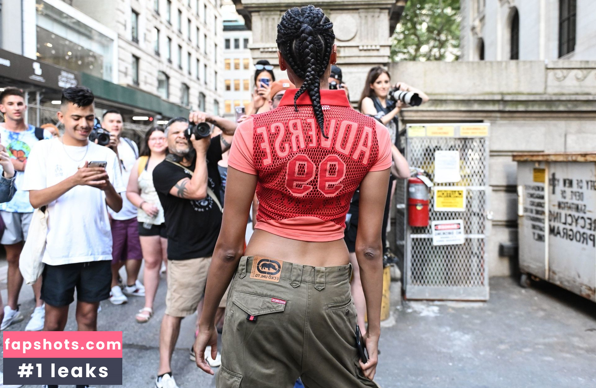 Imaan Hammam gallery photo #39