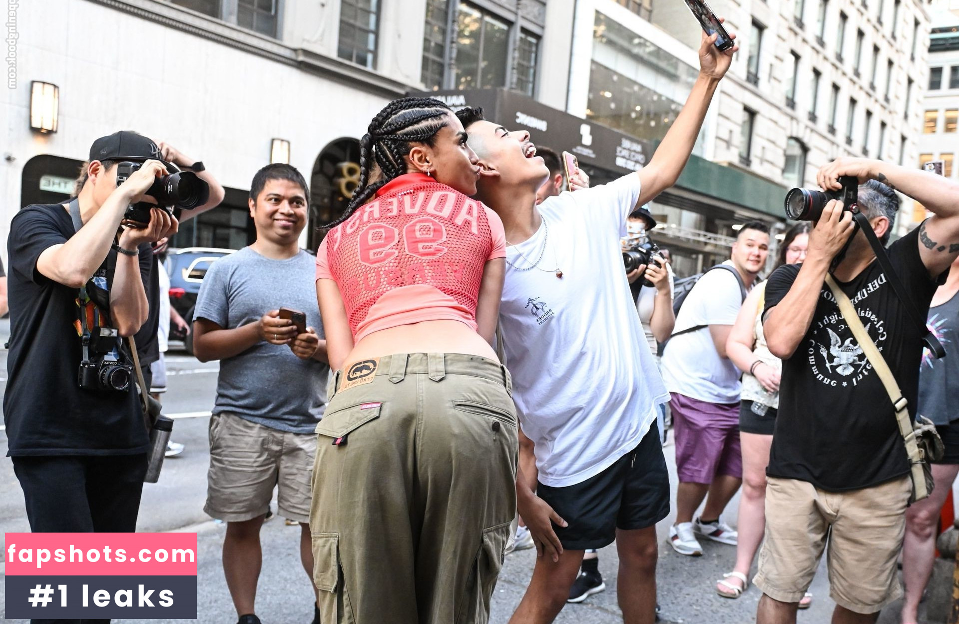 Imaan Hammam gallery photo #43