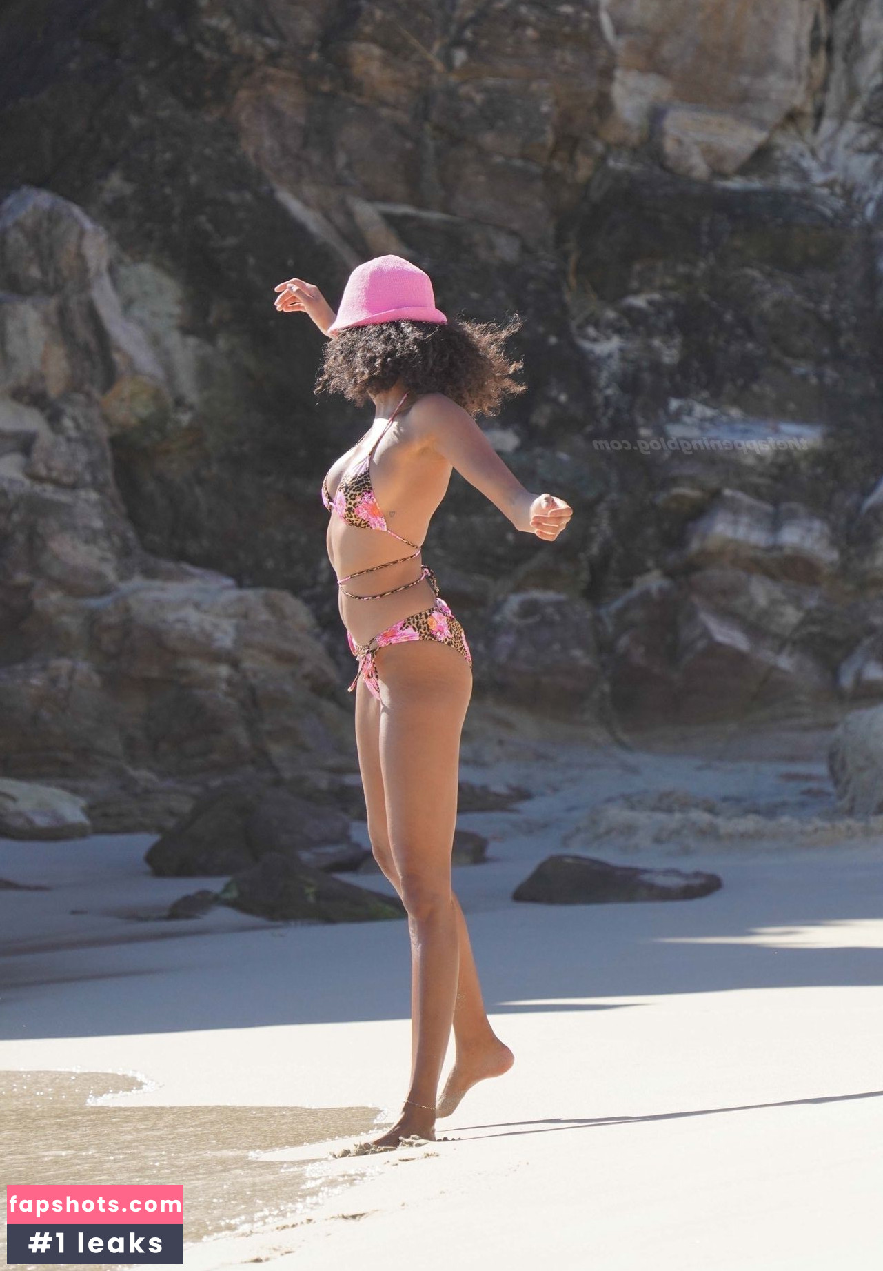 Imaan Hammam gallery photo #50