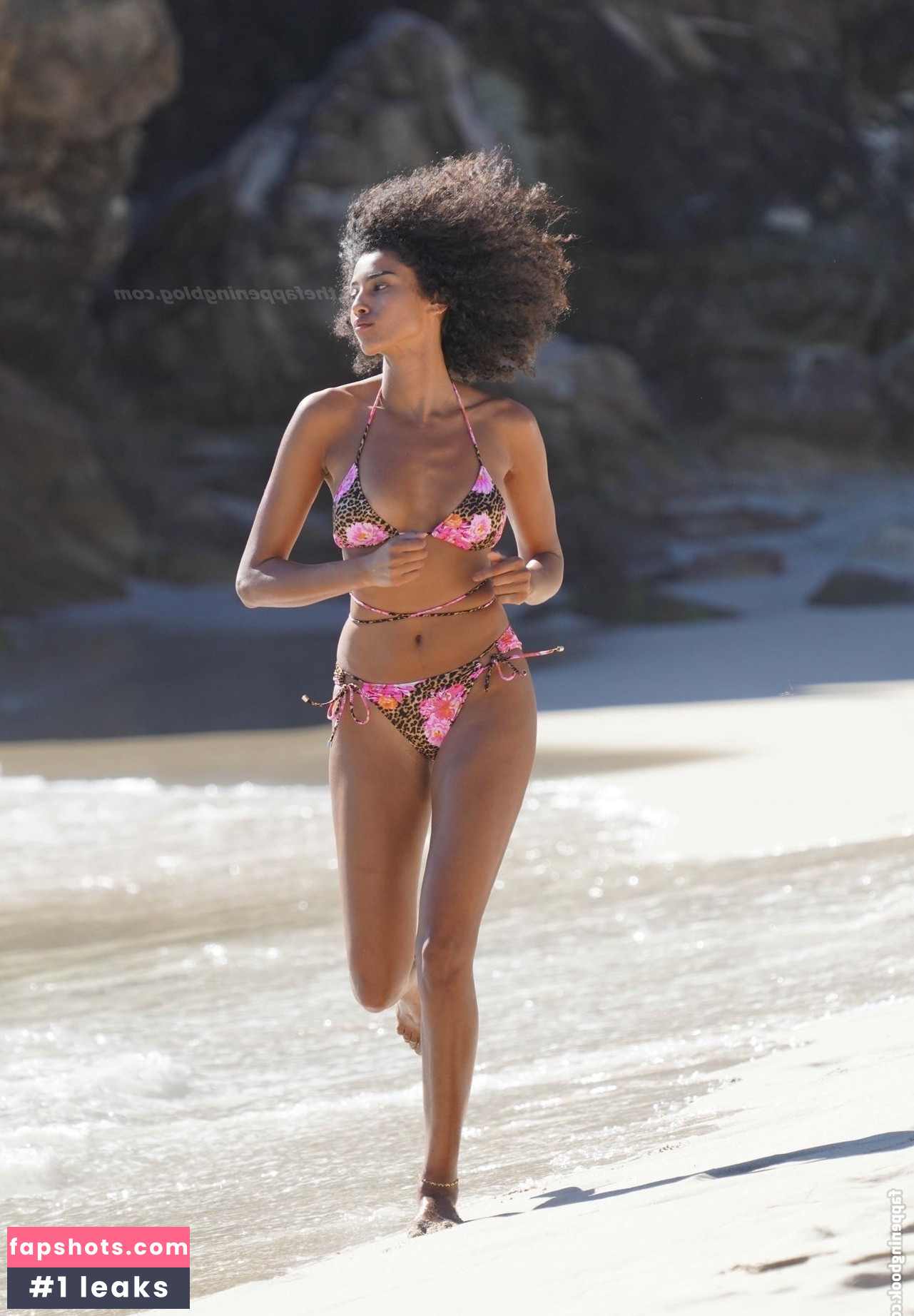 Imaan Hammam gallery photo #59