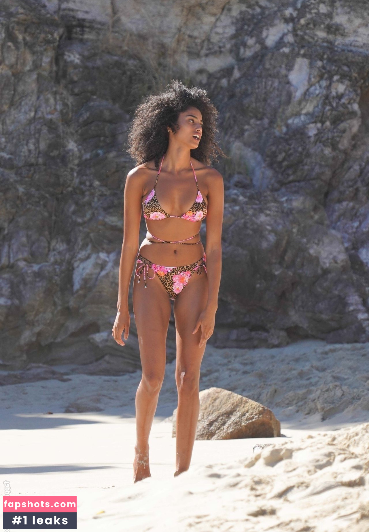Imaan Hammam gallery photo #61