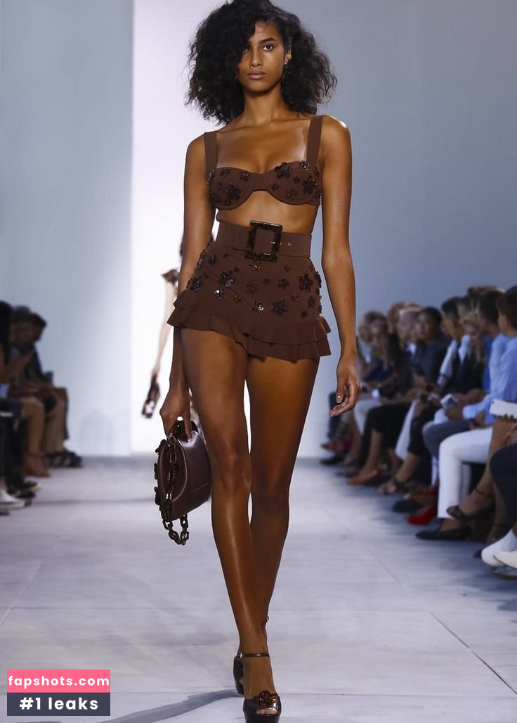Imaan Hammam gallery photo #70