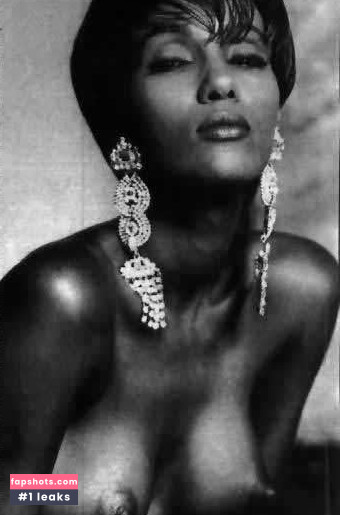 Iman Abdulmajid gallery photo #9