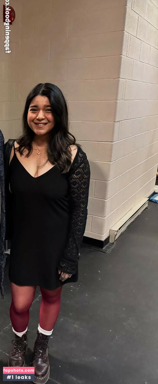 Iman Vellani Nahé úniky fotek pouze od fanoušků #2 - Fapshots